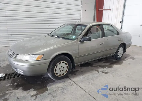 1998 Toyota Camry Ce/Le/Xle from USA, damaged, VIN JT2BG22K3W0187122